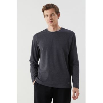 Bluza de pijama uni cu decolteu la baza gatului