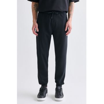 Pantaloni de trening cu snur