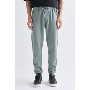 Pantaloni slim fit de trening cu captuseala calduroasa