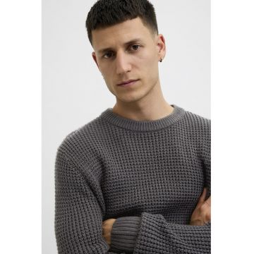 Pulover cu decolteu la baza gatului si aspect texturat