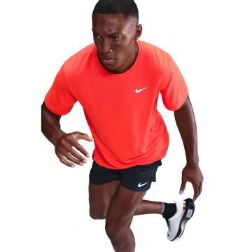 Tricou cu tehnologie Dri-Fit pentru alergare Miler