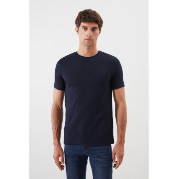 Tricou uni cu decolteu la baza gatului