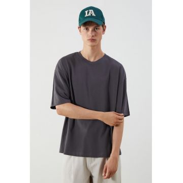 Tricou uni cu maneci cazute