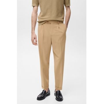 Pantaloni eleganti cu pensa Pantaloni eleganti cu pensa