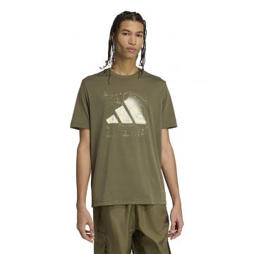 Tricou cu decolteu la baza gatului si logo