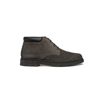 Ghete Chukka de piele intoarsa