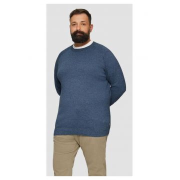 Pulover barbati cu decolteu la baza gatului Pulover barbati cu decolteu la baza gatului