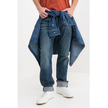 Blugi relaxed fit cu talie medie