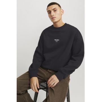 Bluza de trening cu decolteu la baza gatului si imprimeu pe partea din spate