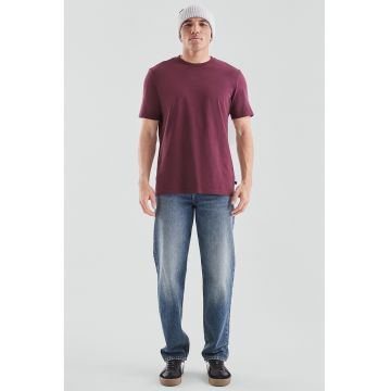Tricou uni cu decolteu la baza gatului