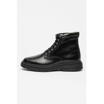 Ghete de piele Badbury