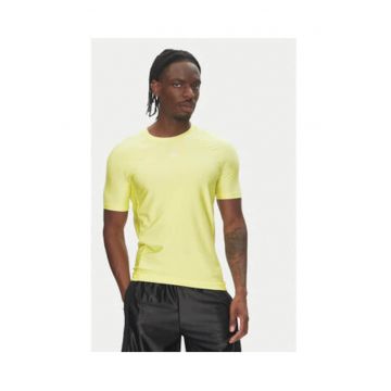 Tricou slim fit cu decolteu la baza gatului