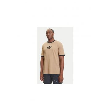 Tricou lejer cu detalii contrastante