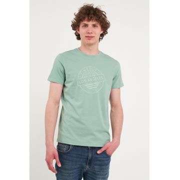 Tricou cu design grafic si decolteu la baza gatului