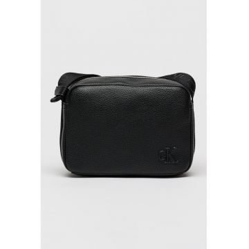 Geanta crossbody de piele ecologica cu logo in relief