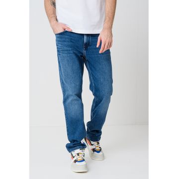 Blugi relaxed-fit cu talie medie Blugi relaxed-fit cu talie medie