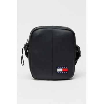 Geanta crossbody din piele ecologica cu bareta din material textil Geanta crossbody din piele ecologica cu bareta din material textil