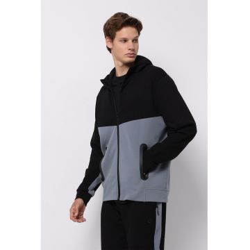 Hanorac cu fermoar si model colorblock Hanorac cu fermoar si model colorblock