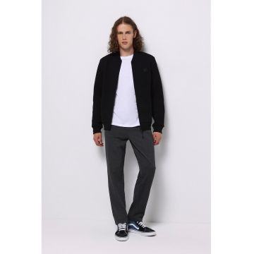 Pantaloni regular fit Pantaloni regular fit