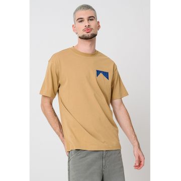 Tricou de bumbac cu design grafic Tricou de bumbac cu design grafic