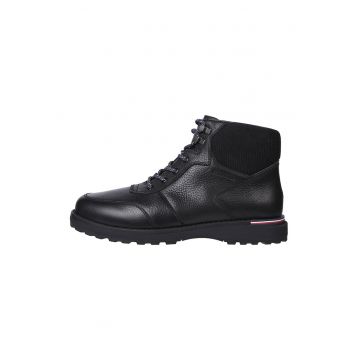 Ghete de piele si piele intoarsa Ghete de piele si piele intoarsa