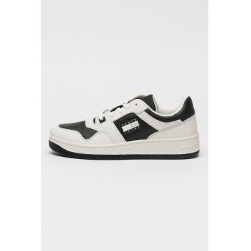 Pantofi sport cu insertii din piele Pantofi sport cu insertii din piele