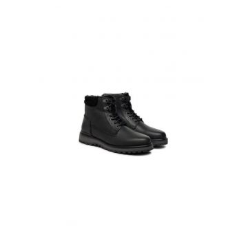 Bocanci de drumetie barbati S Oliver - 5-16226-43 001 - Piele naturala - 46 EU - Negru Bocanci de drumetie barbati S Oliver - 5-16226-43 001 - Piele naturala - 46 EU - Negru