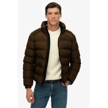 Geaca rezistenta la apa cu vatelina Geaca rezistenta la apa cu vatelina