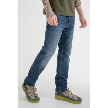 Blugi cu talie medie