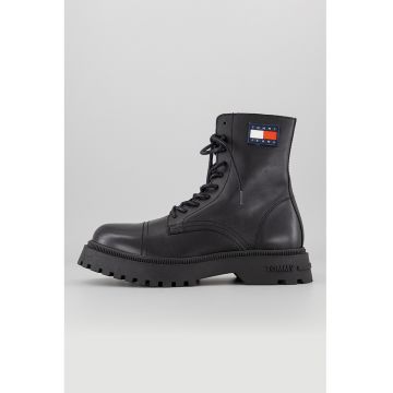 Bocanci cap-toe de piele Bocanci cap-toe de piele