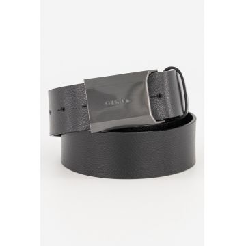Curea de piele cu catarama metalica Curea de piele cu catarama metalica