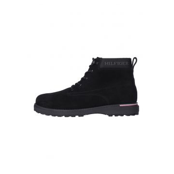 Ghete de piele intoarsa cu logo Ghete de piele intoarsa cu logo