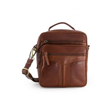 Geanta crossbody dama  piele naturala - maro - 25x22x10cm - 4 buzunare externe - curea detasabila max 140cm Geanta crossbody dama  piele naturala - maro - 25x22x10cm - 4 buzunare externe - curea detasabila max 140cm