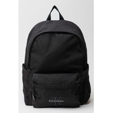 Rucsac cu logo cu barete ajustabile Rucsac cu logo cu barete ajustabile