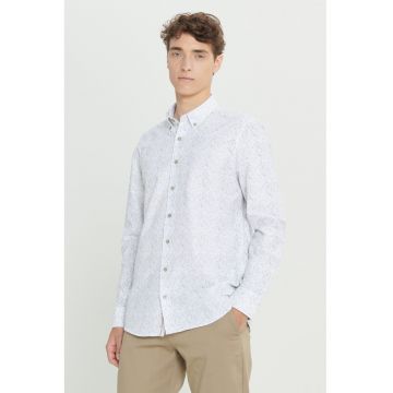 Camasa regular fit cu guler ascutit Camasa regular fit cu guler ascutit