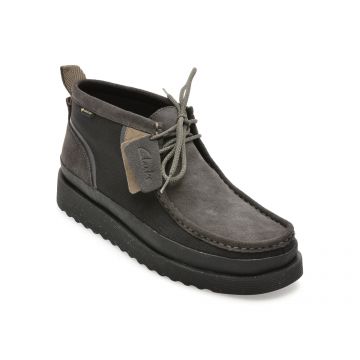 Ghete CLARKS negre, WALLABEE FTR GTX, din piele intoarsa Ghete CLARKS negre, WALLABEE FTR GTX, din piele intoarsa