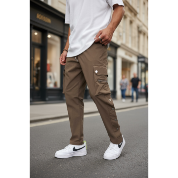 Pantaloni de trening cargo  maro  conici Y142 P18-5.3 Pantaloni de trening cargo  maro  conici Y142 P18-5.3