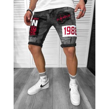 Blugi barbati scurti conici cu stikere CU MIC DEFECT DEF7036 O3-3.2