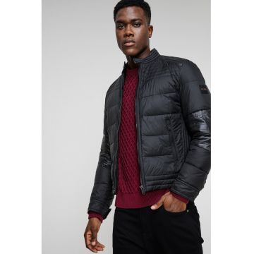 Geaca scurta cu buzunare cu fermoar - Negru