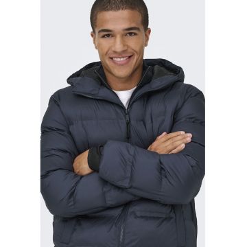 Geaca matlasata cu gluga - Bleumarin