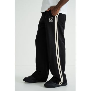 Pantaloni drepti de trening - Alb fildes/Negru