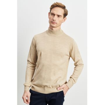 Pulover tricotat fin cu terminatii striate - Maro nisip