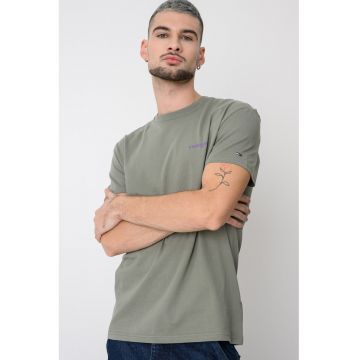 Tricou cu decolteu la baza gatului si imprimeu pe partea din spate - Verde pal