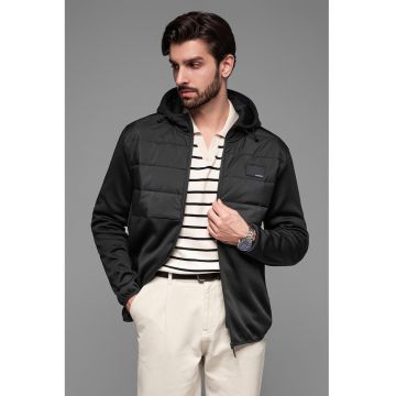 Jacheta cu gluga si insertii matlasate - Negru