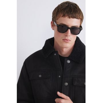 Jacheta cu nasturi si captuseala din blana sintetica - Negru