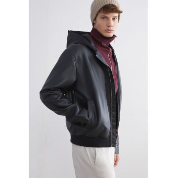 Jacheta lejera cu buzunare laterale - Negru