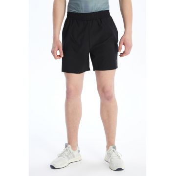 Pantaloni scurti cu banda elastica in talie - Negru