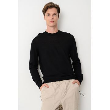 Pulover slim fit tricotat fin din lana - Negru
