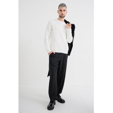 Pulover uni din bumbac cu decolteu la baza gatului - Alb