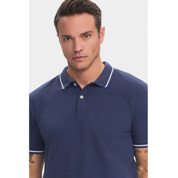 Tricou polo cu terminatii contrastante - Albastru indigo